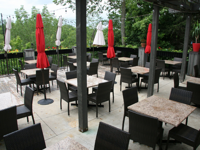 Outdoor Seating 
